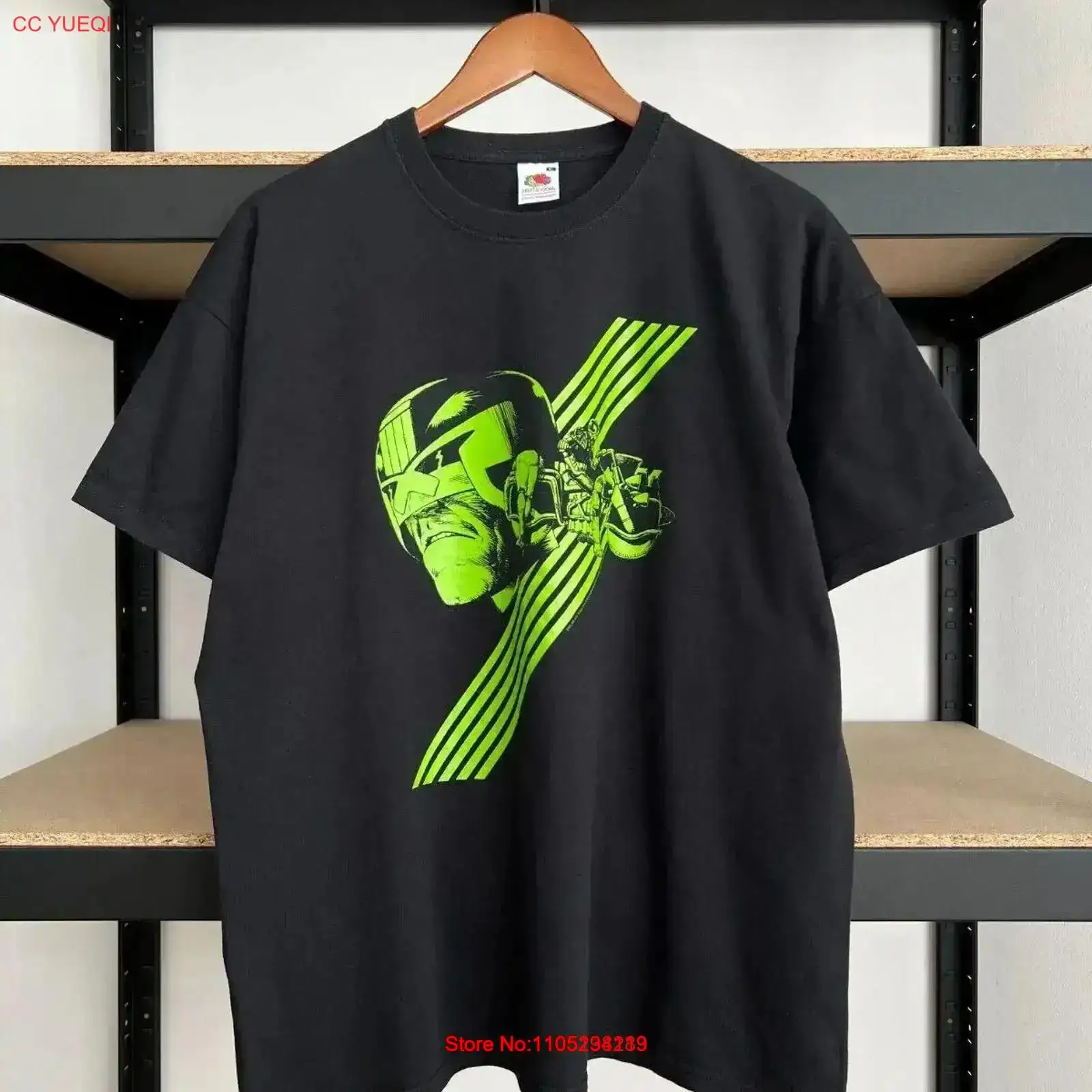 Vintage 2000s Judge Dredd Movi - Mens Fashion In The 2000S recensione e prezzo