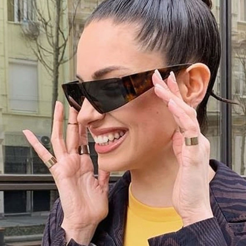 2000S Aesthetic Y2K Sunglasses - Mens Fashion In The 2000S recensione e prezzo